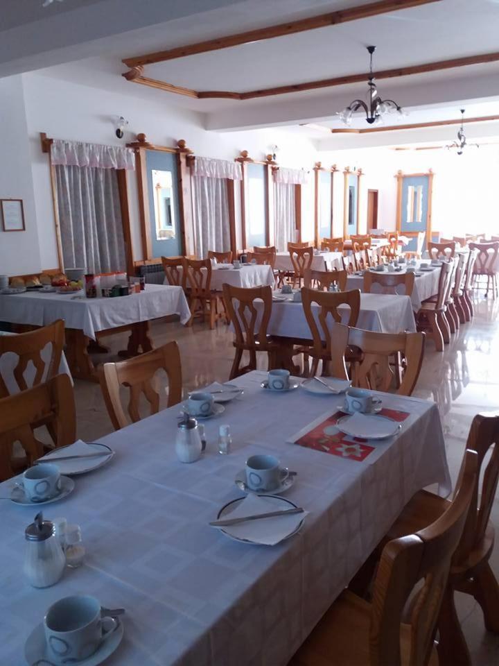 Hotel Pansion Oliva Krnica Zewnętrze zdjęcie