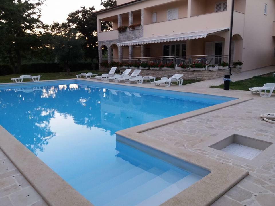 Hotel Pansion Oliva Krnica Zewnętrze zdjęcie