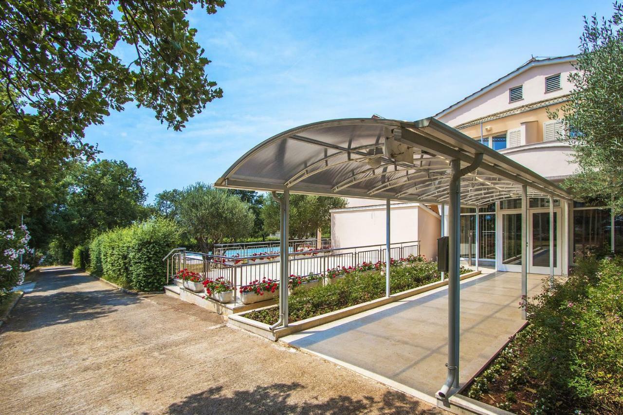 Hotel Pansion Oliva Krnica Zewnętrze zdjęcie