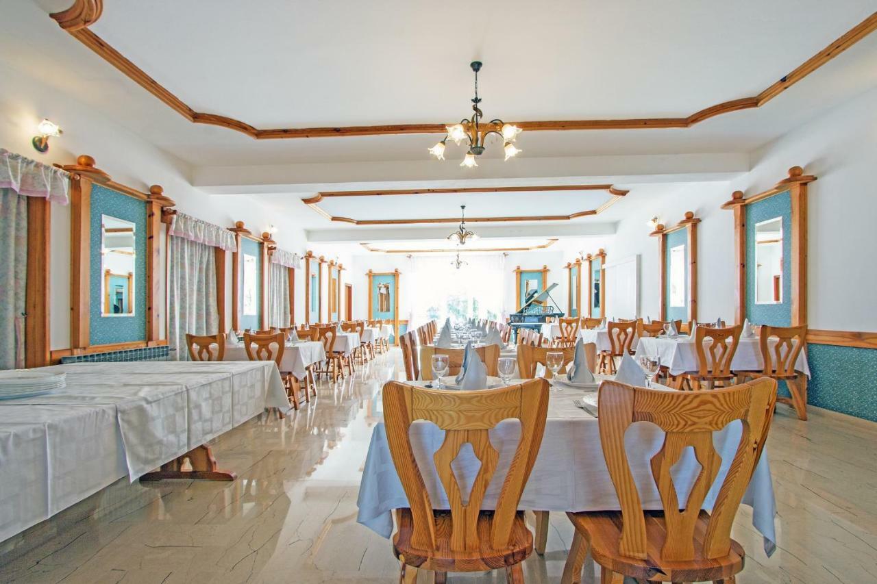 Hotel Pansion Oliva Krnica Zewnętrze zdjęcie
